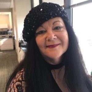 Meet your Posher, Rae